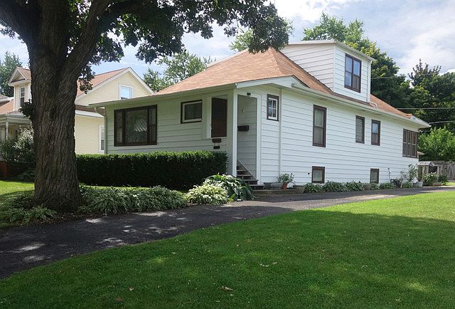 1st image of 820 Franklin Ave