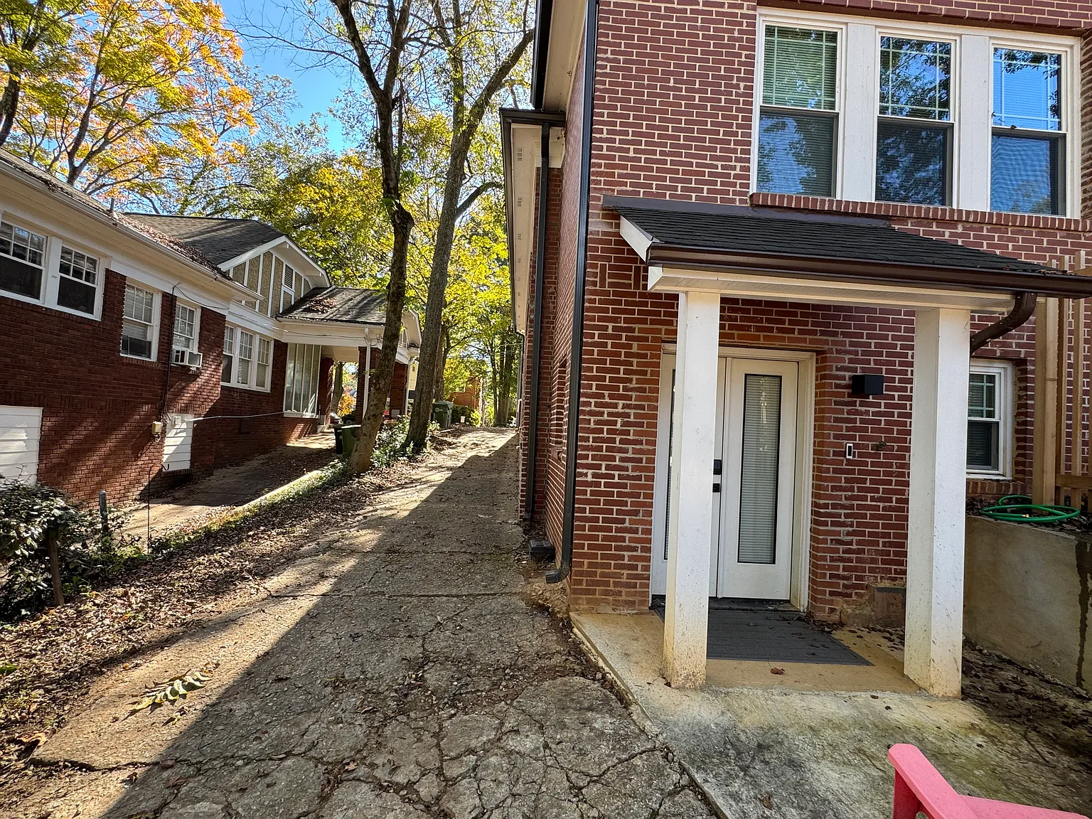 1106 Virginia Ave NE — Photo 3