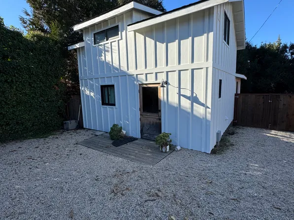 227 Salsipuedes Rd, Carmel Valley, CA 93924
