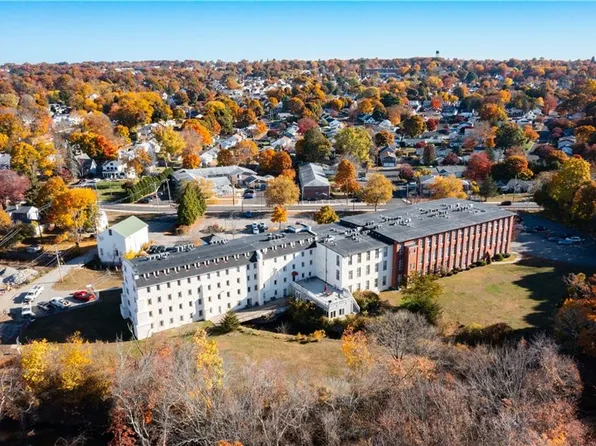 494 Woonasquatucket Ave APT 418, North Providence, RI 02911