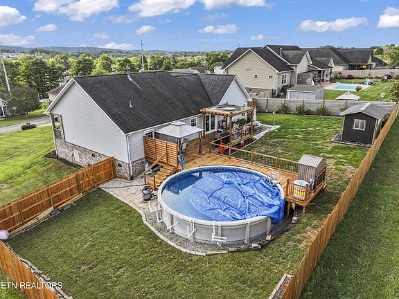 4th image of 265 Jessie Ln