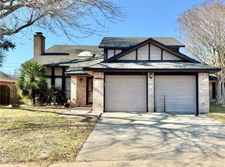 213 Timber Dr, Victoria, TX 77904