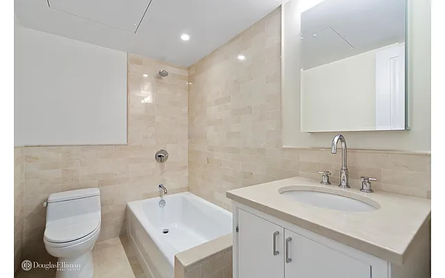 Rented by Douglas Elliman | media 25