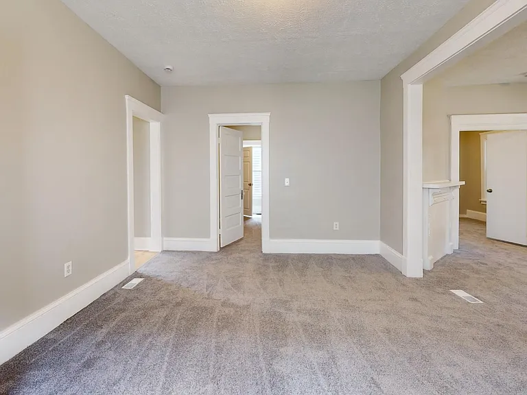 2053 W 99th St — Photo 34