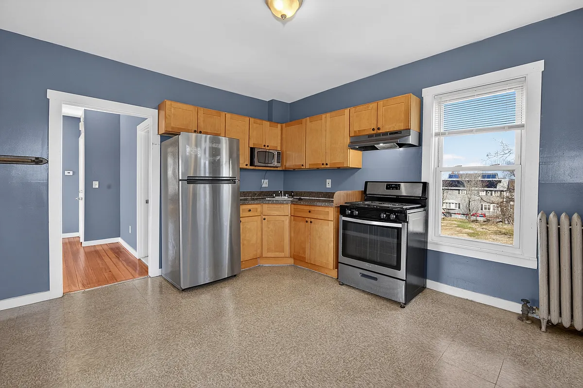 Building Photo - 397 Crescent Ave #3