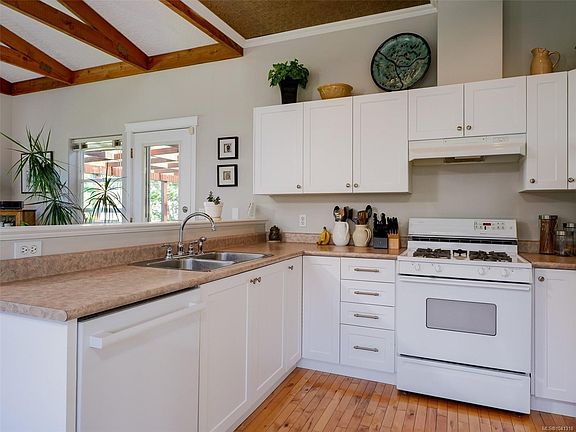 5th image of 2776 Kristina Pl