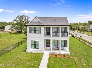 1508 E Beach Blvd, Gulfport, MS 39501