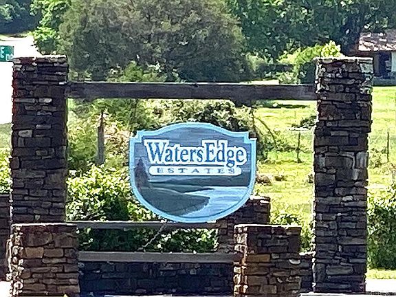 2nd image of 215 Watersedge Dr