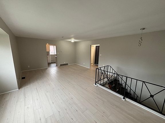 2nd image of 7852 Glenorchard Dr #A/b