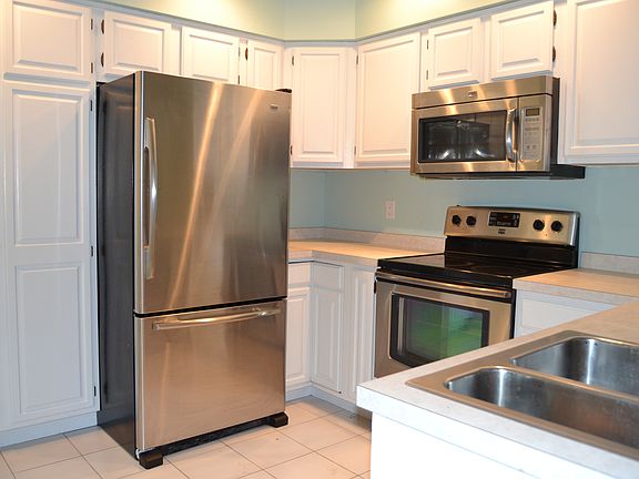 2nd image of 1000 2nd St Unit 302