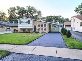 232 W Taylor Rd, Lombard, IL 60148