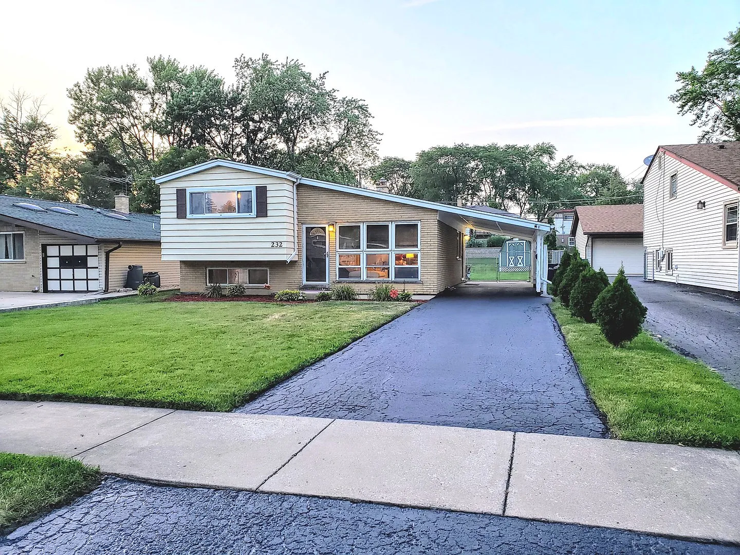 232 W Taylor Rd photo 1