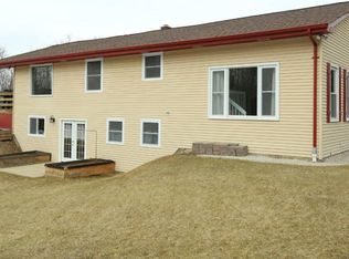 W269S8445 Alpine Dr, Mukwonago, WI 53149