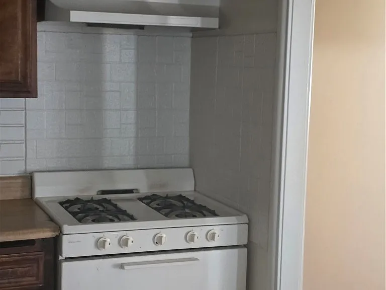 44302 Kirkland Ave — Photo 3