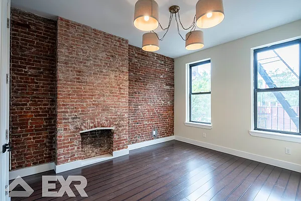 Rented by EXR | media 3