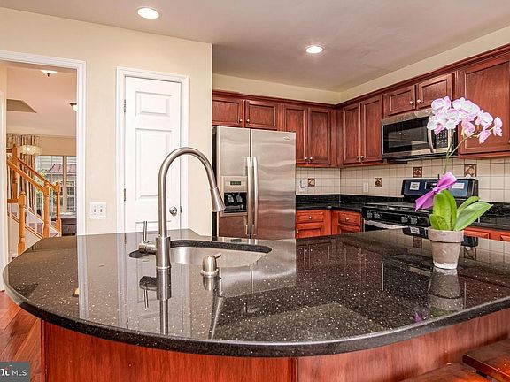 3rd image of 1179 Cypress Tree Pl #1