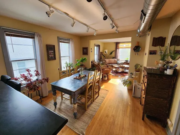 727 Washington St NE #2, Minneapolis, MN 55413