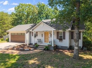 4126 Glenwood Dr, Gainesville, GA 30506