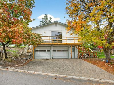 697 Oak Knoll Dr, Ashland, OR, 97520