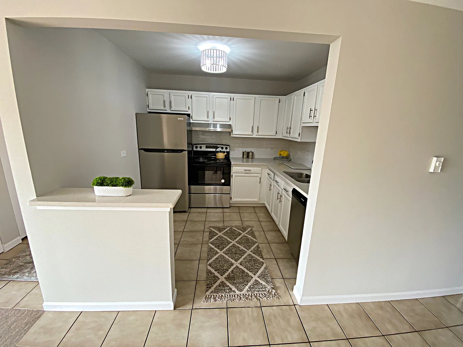 S York Ct, Richton Park — Photo 2