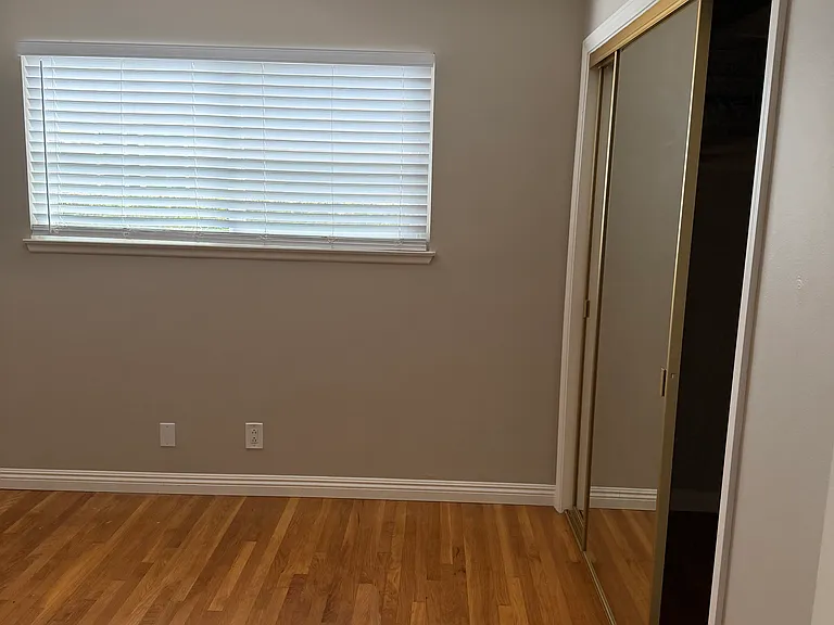 2119 Dunnigan St — Photo 3