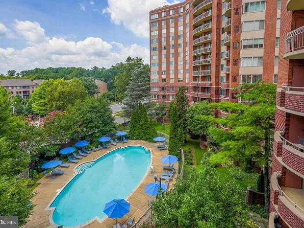 5800 Nicholson Ln #1-404, Rockville, MD 20852