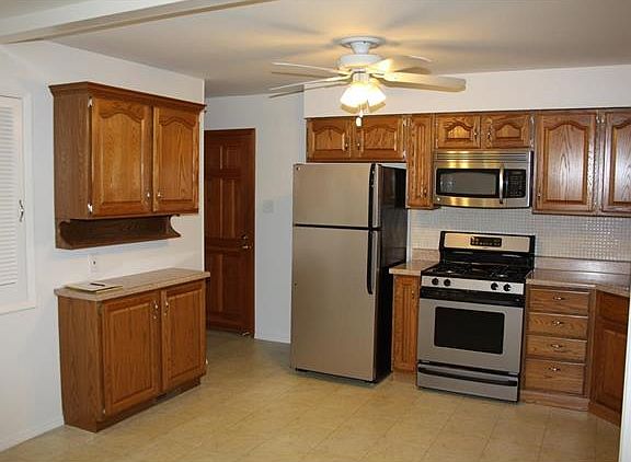 2nd image of 2403 Wescreek Dr