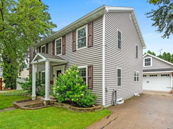 342 5th St, Neenah, WI 54956