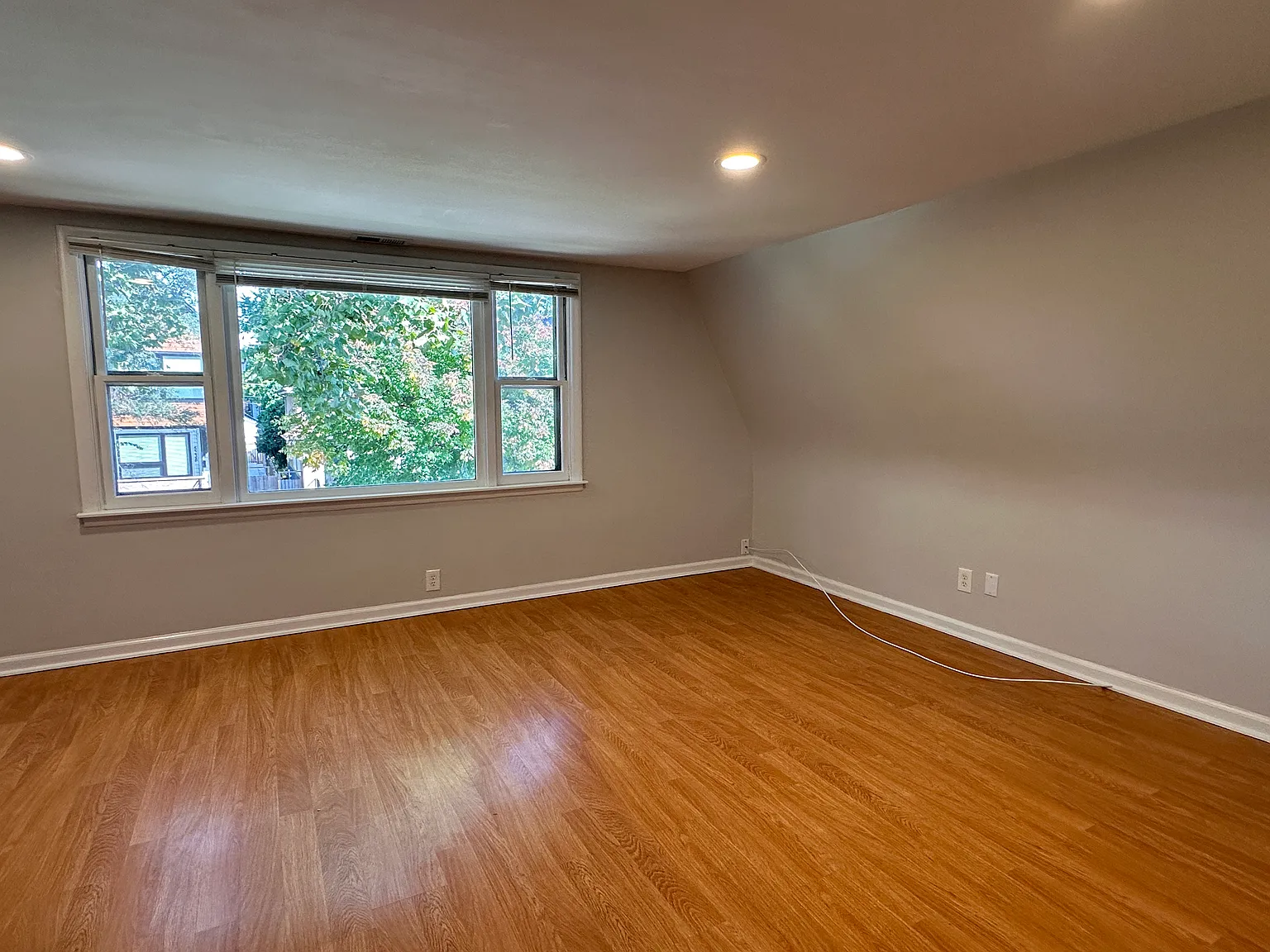 1 bed, 700 sqft, $1,400 — Photo 3