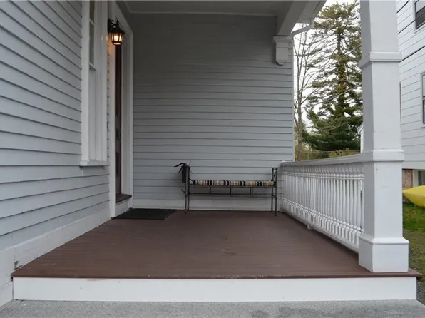 42 Mann Ave #2, Newport, RI 02840