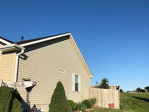5th image of 7270 Helen Witt Dr