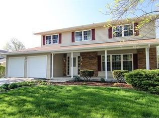 1911 Oxnard Dr, Downers Grove, IL 60516