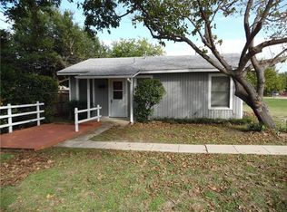 322 N Main St, Grapevine, TX 76051