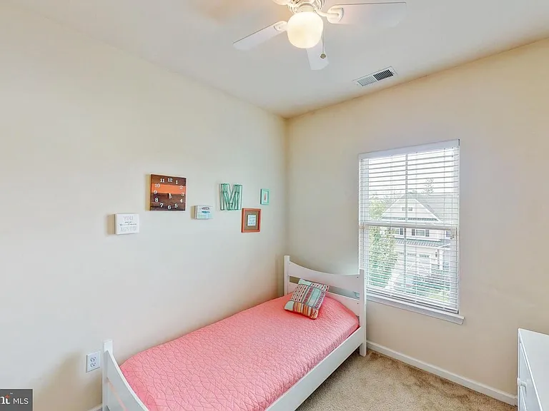 213 Quarry Point Rd — Photo 6