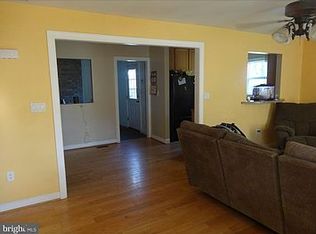 1756 Berkeley Station Rd, Martinsburg, WV 25404