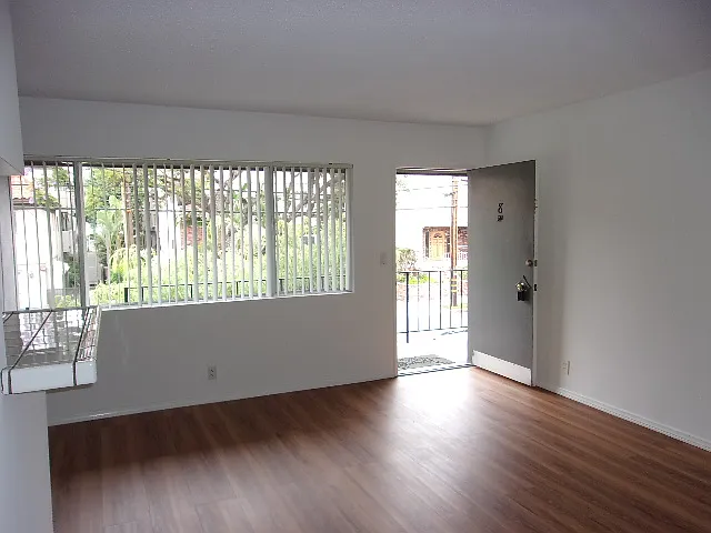 11334 Nebraska Ave — Photo 13