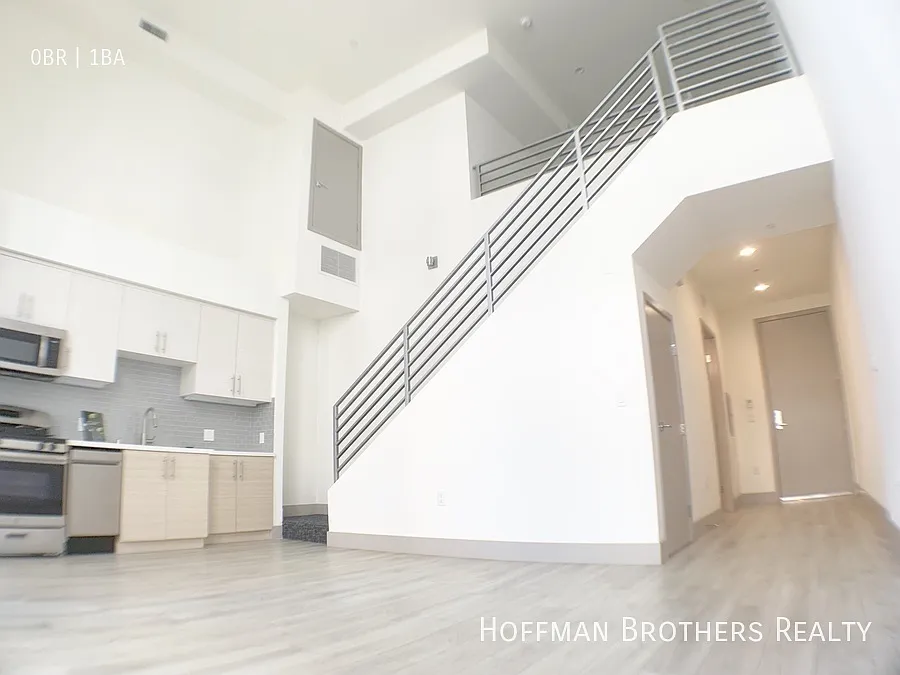 1037 S Hobart Blvd #301