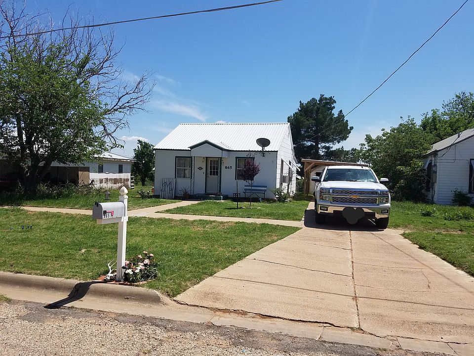 1st image of 865 E 6th St