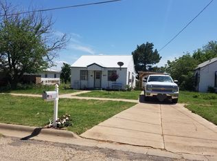 865 E 6th St, Colorado City, TX 79512