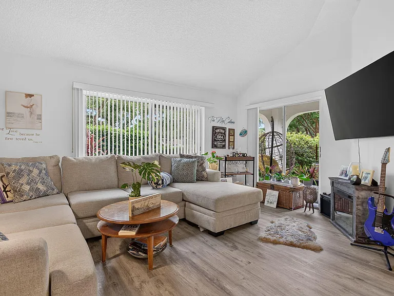3320 Deer Creek Alba Cir — Photo 9