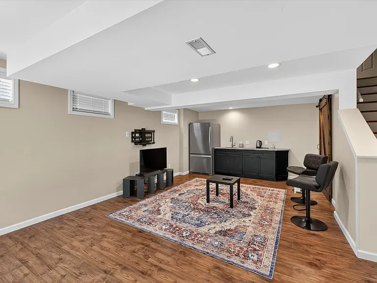 630 Cascade Lake Dr — Photo 29