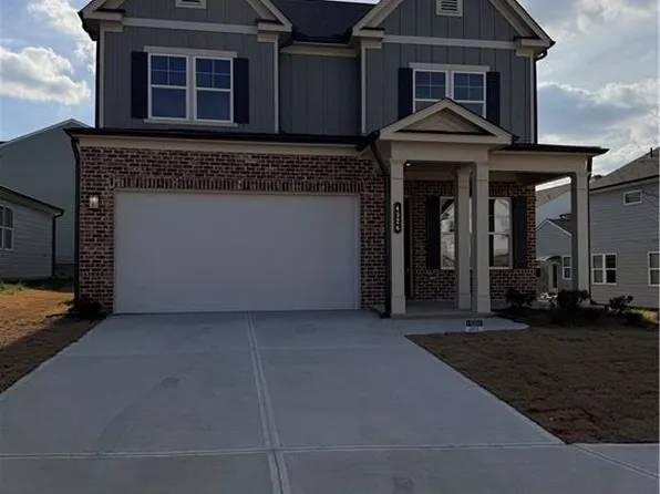 4326 Buttonwood Ln, Lilburn, GA 30047