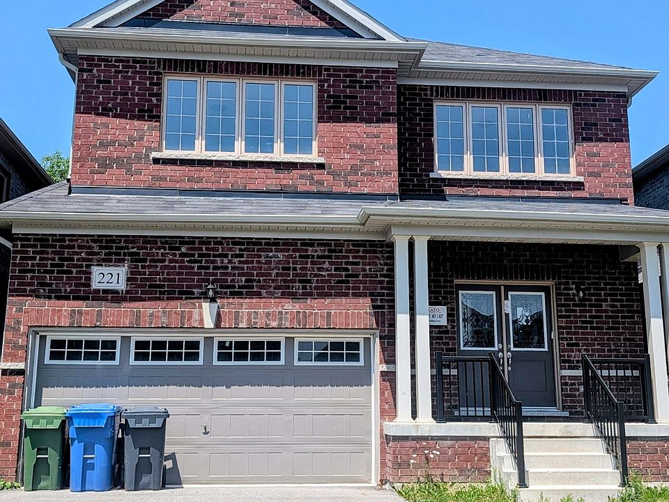 1st image of 221 Ridley Cres
