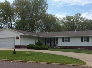 3118 W Chartwell Rd, Peoria, IL 61614