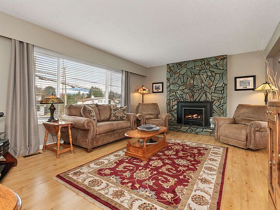 3rd image of 46052 Higginson Rd