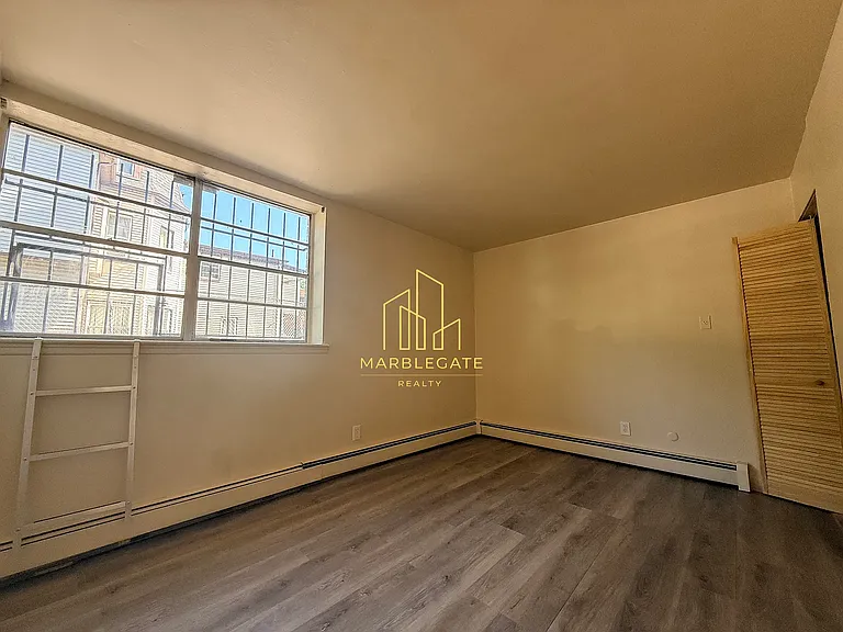 76-75 E Park St #88 — Photo 5