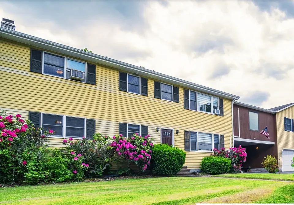 37 Manners Ave #1
