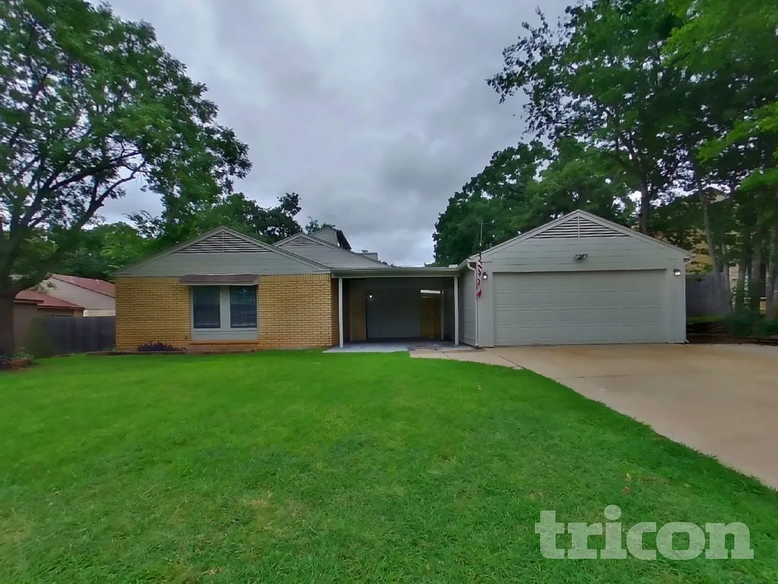 4501 Timber Run Drive Arlington TX — Photo 2