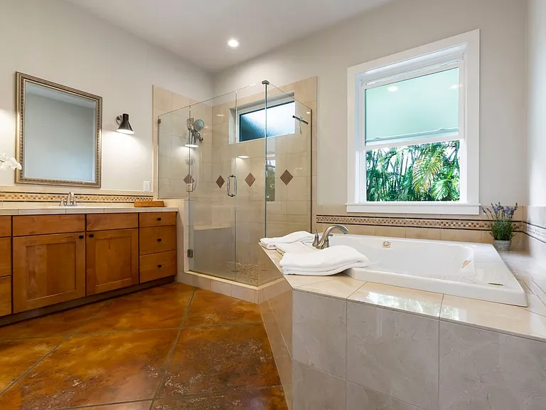 2284 Kamaile St — Photo 8