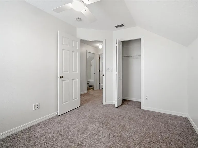 10604 Lakeside Vista Dr — Photo 42